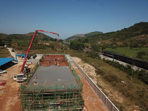 中国中铁电气化集团北京电气化工程承建的焦柳铁路古砦牵引变